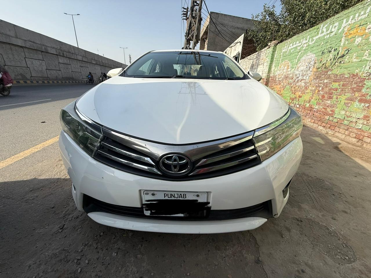 Toyota Corolla 2015 Altis Grande 1.8
